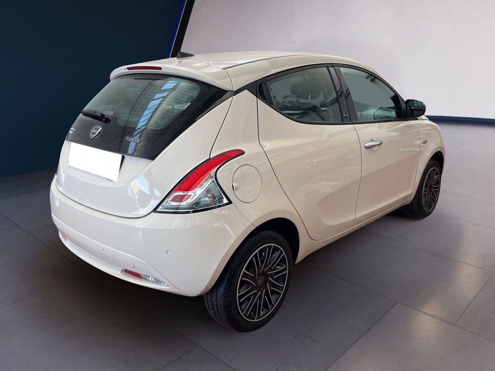 Lancia Ypsilon usata a Torino (4)