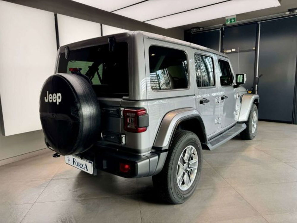 Jeep Wrangler Unlimited usata a Torino (8)