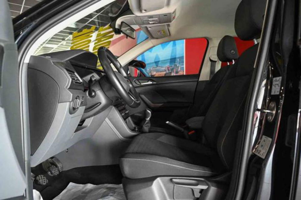 Volkswagen T-Cross usata a Torino (6)