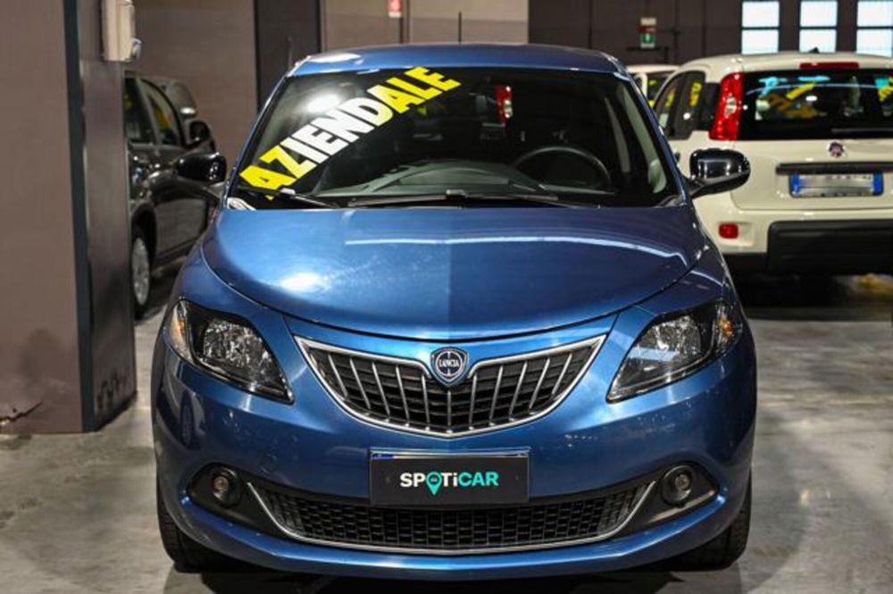 Lancia Ypsilon usata a Torino (2)