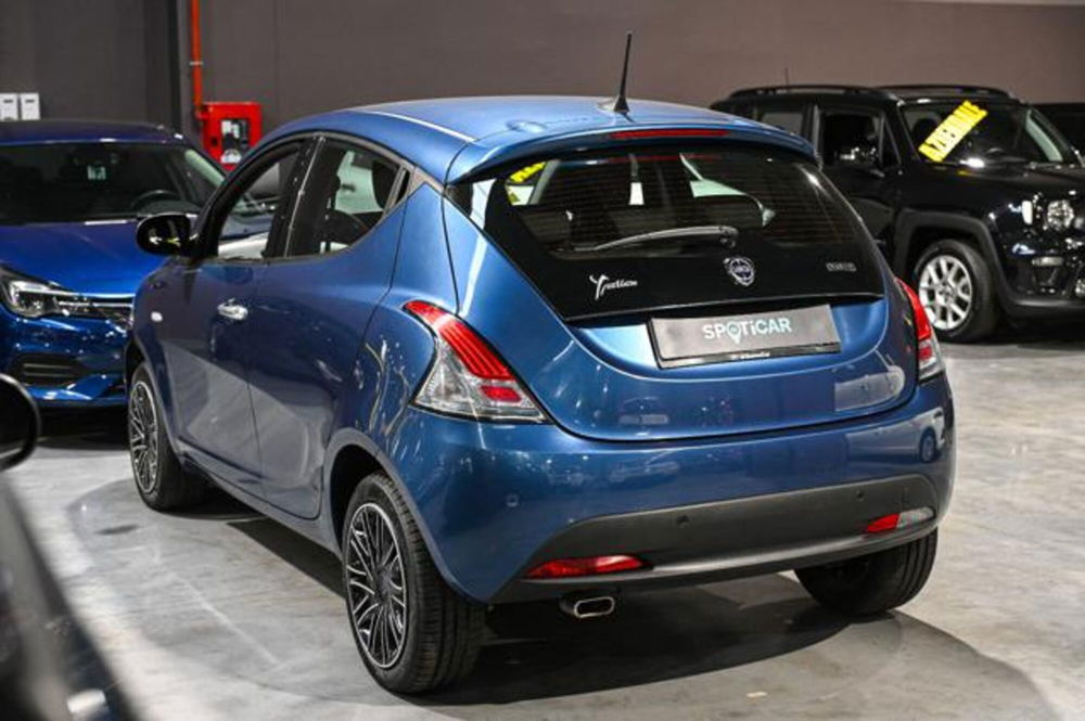 Lancia Ypsilon usata a Torino (7)