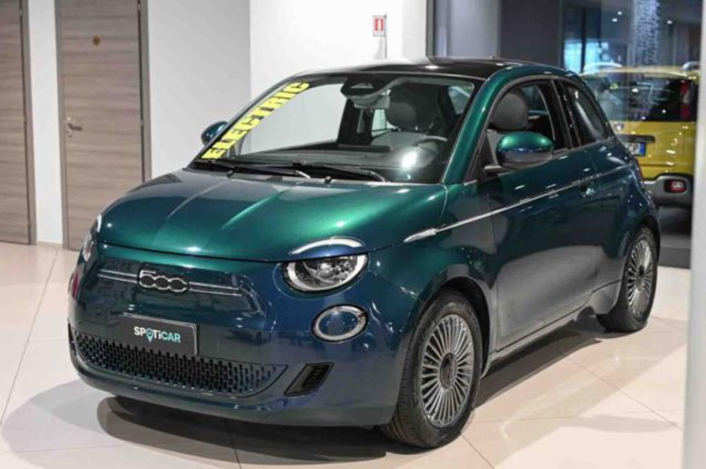 Fiat 500e usata a Torino (15)