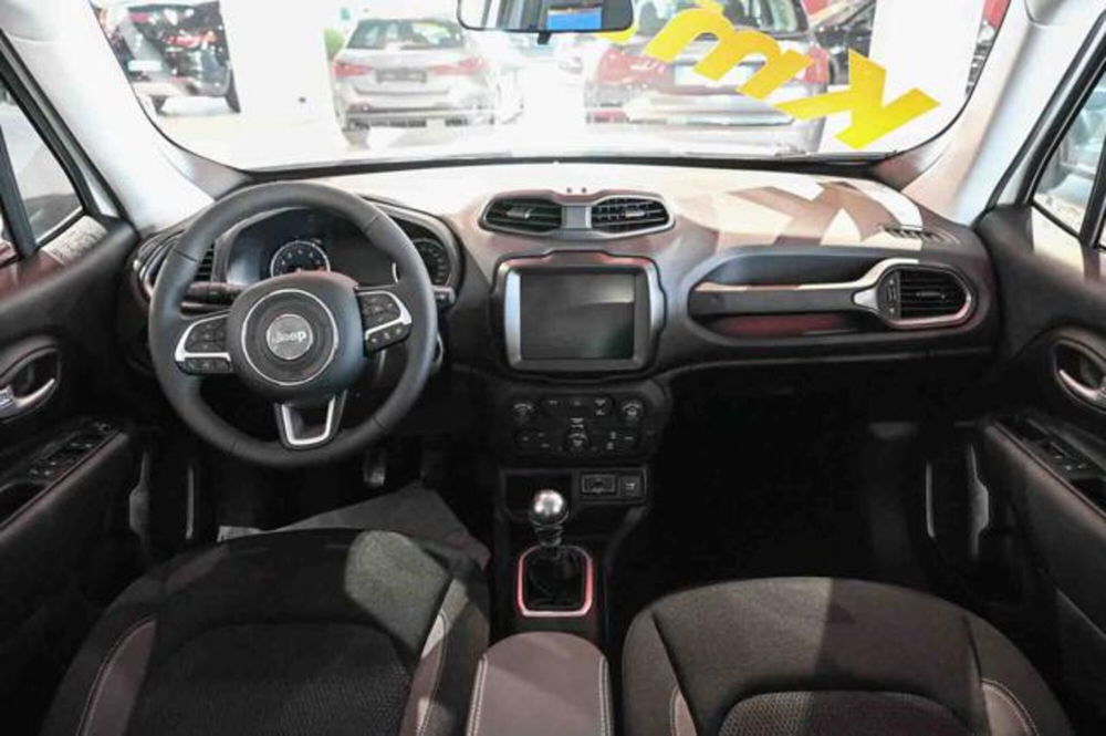 Jeep Renegade nuova a Torino (8)