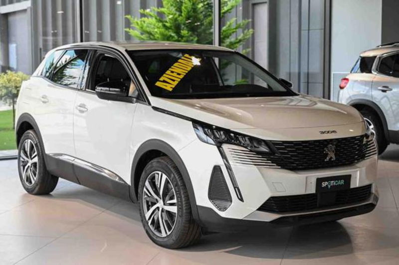 Peugeot 3008 PureTech Turbo 130 S&amp;S Allure Pack  del 2022 usata a Pianezza