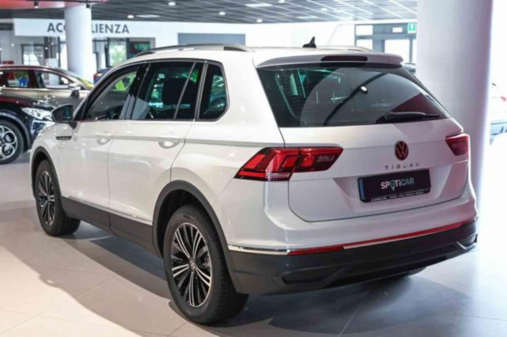 Volkswagen Tiguan nuova a Torino (5)