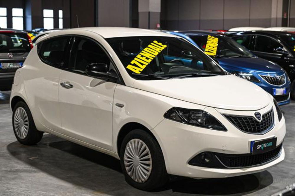 Lancia Ypsilon usata a Torino (3)