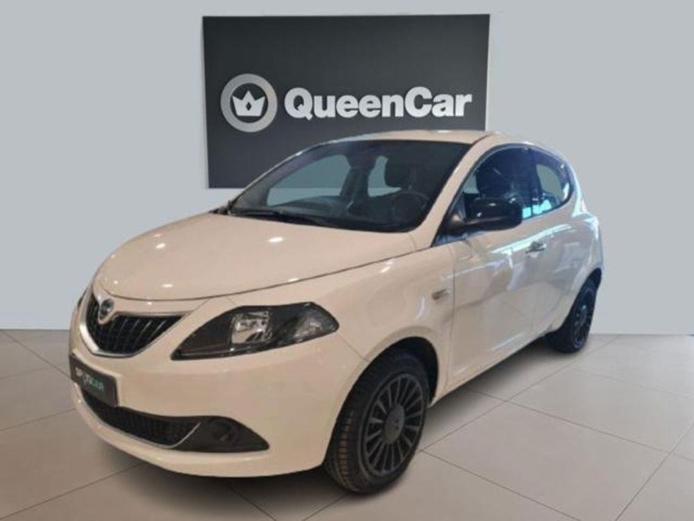 Lancia Ypsilon usata a Torino (7)