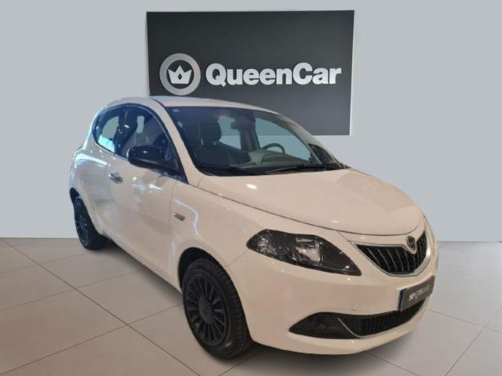 Lancia Ypsilon usata a Torino (8)