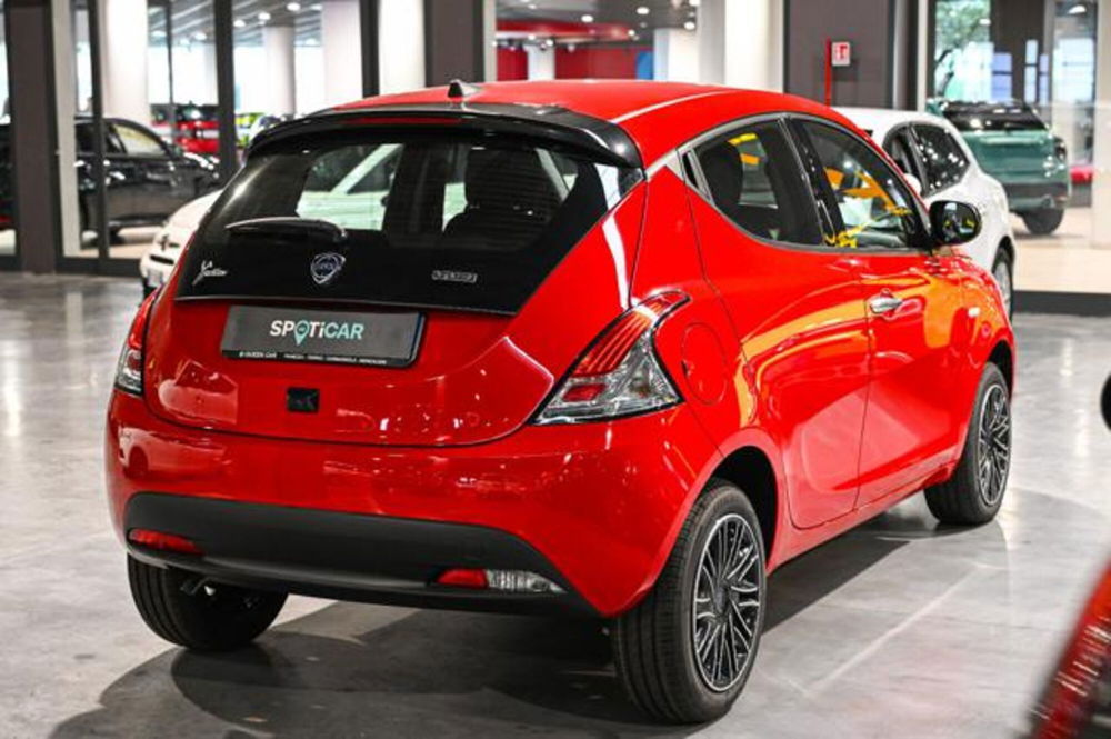 Lancia Ypsilon nuova a Torino (7)