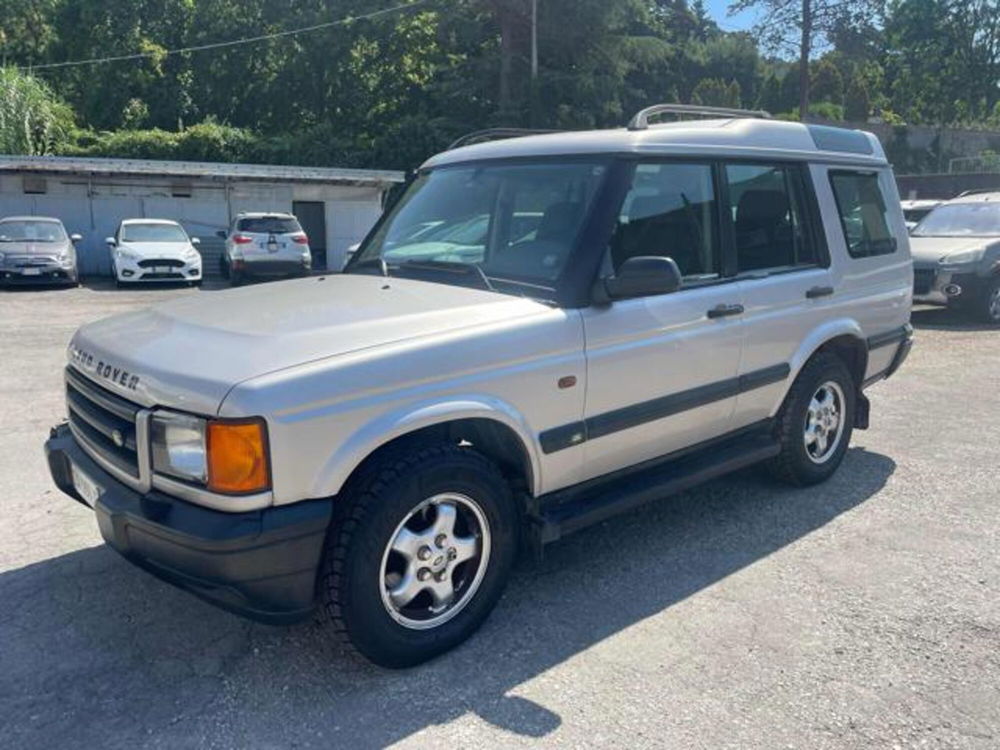 Land Rover Discovery usata a Lucca