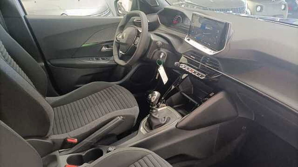 Peugeot 2008 nuova a Venezia (11)