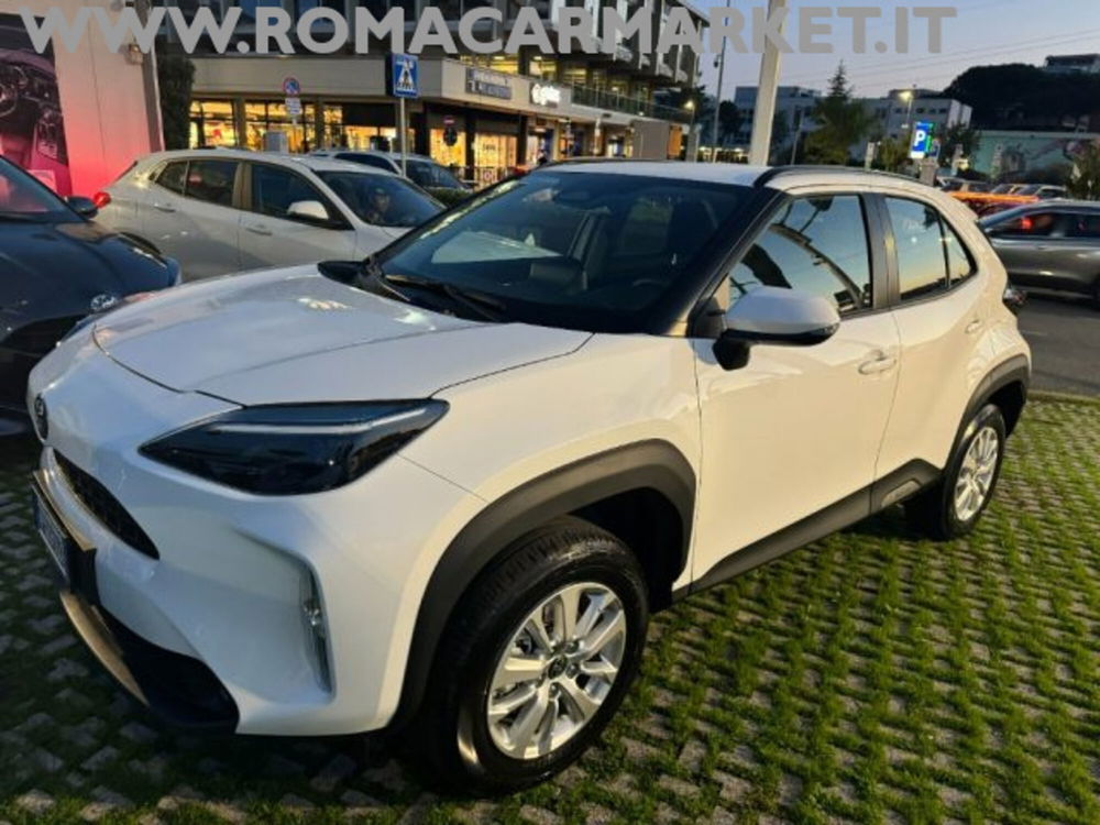 Toyota Yaris Cross nuova a Roma (2)