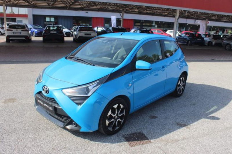 Toyota Aygo 1.0 VVT-i 72 CV 5 porte x-play  del 2019 usata a Roma