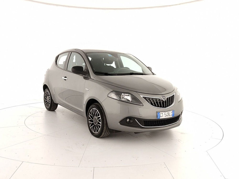 Lancia Ypsilon usata a Caserta