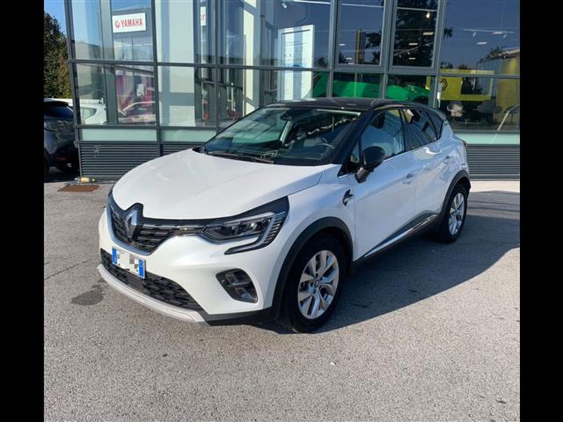 Renault Captur 1.6 full hybrid Techno 145cv auto del 2021 usata a Asti