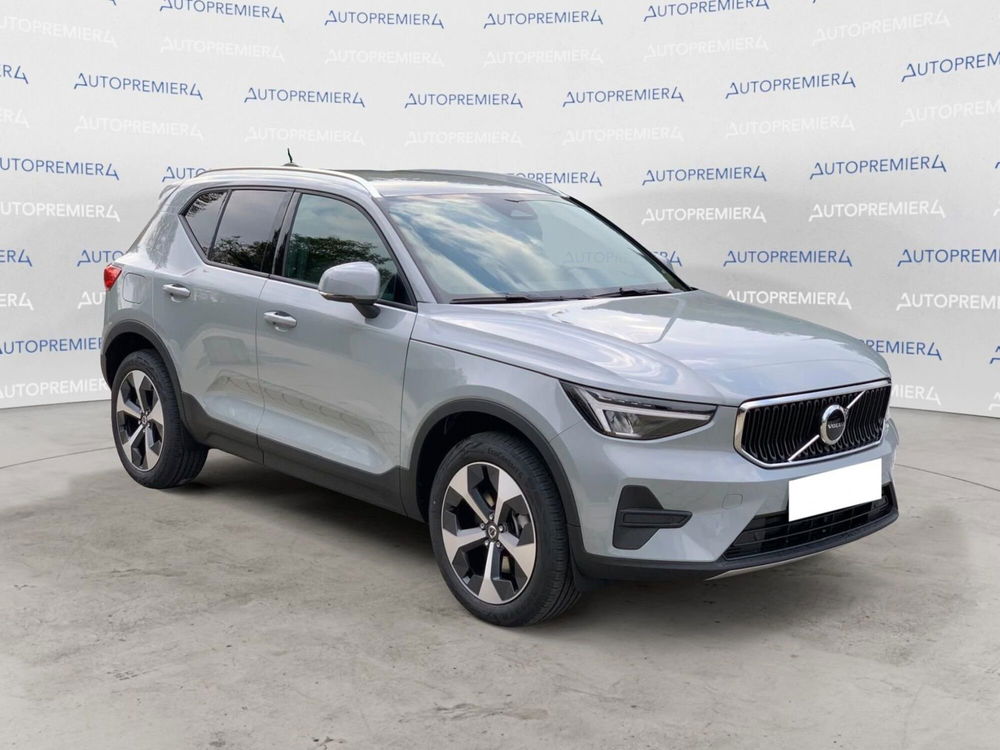 Volvo XC40 nuova a Como (3)