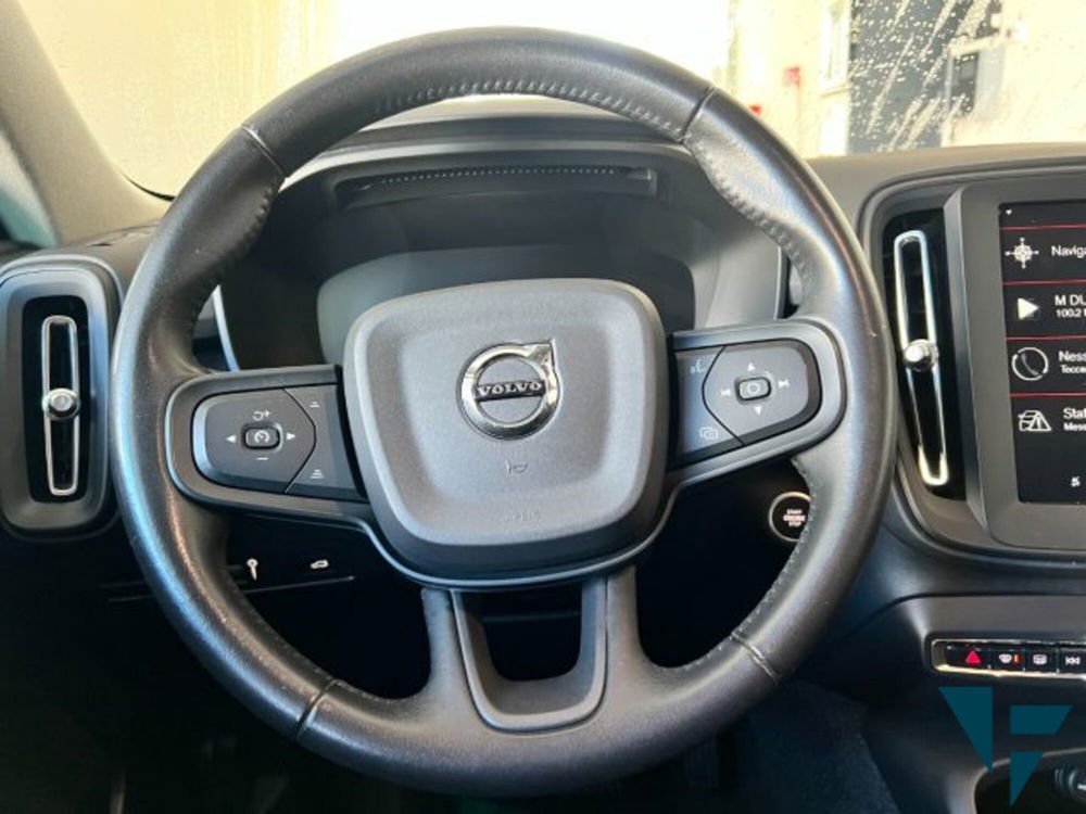 Volvo XC40 usata a Udine (12)