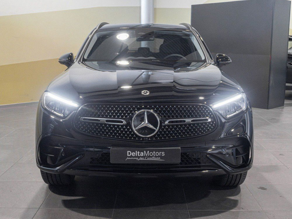 Mercedes-Benz GLC SUV nuova a Macerata (2)