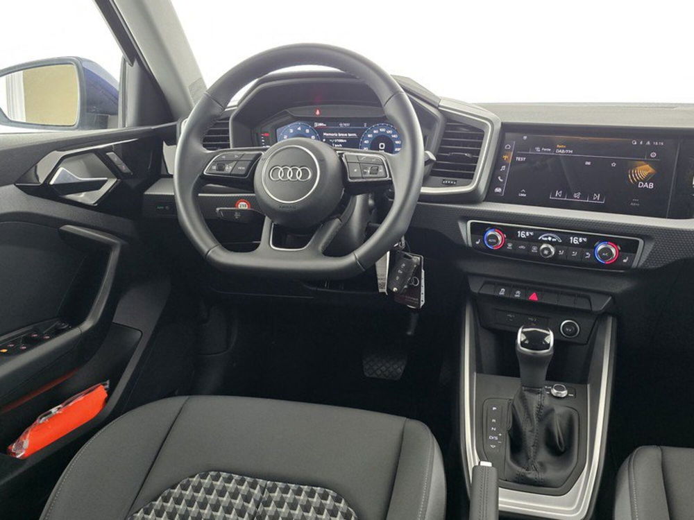 Audi A1 allstreet usata a Asti (11)