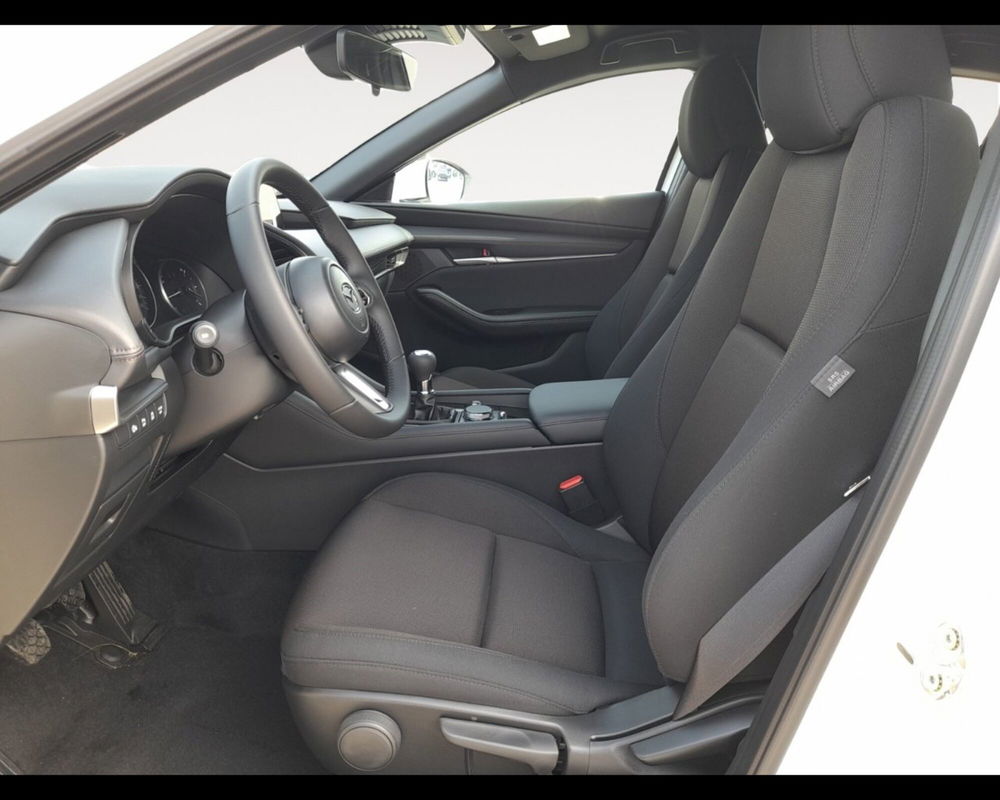 Mazda Mazda3 Hatchback nuova a Ravenna (9)