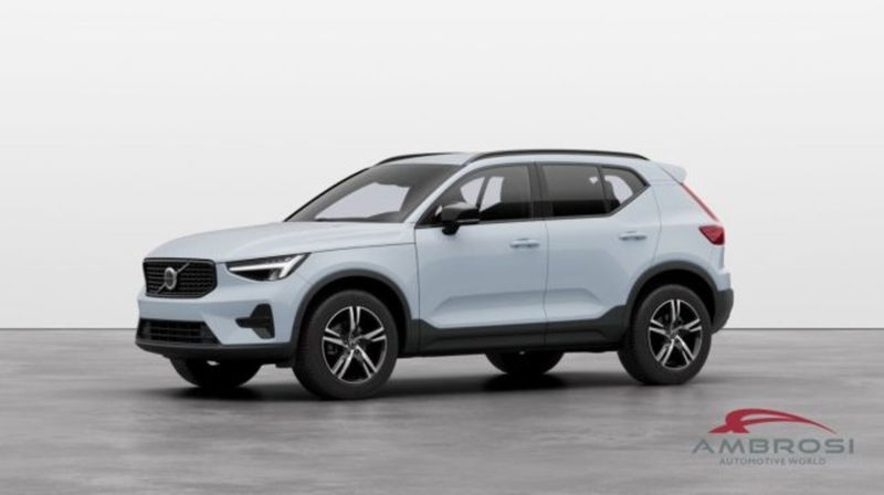 Volvo XC40 B3 automatico Plus Dark  nuova a Corciano