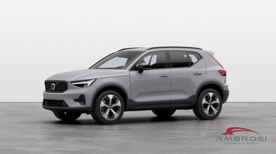 Volvo XC40 B3 automatico Plus Dark  nuova a Corciano