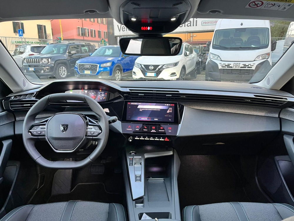 Peugeot 308 SW nuova a Milano (17)