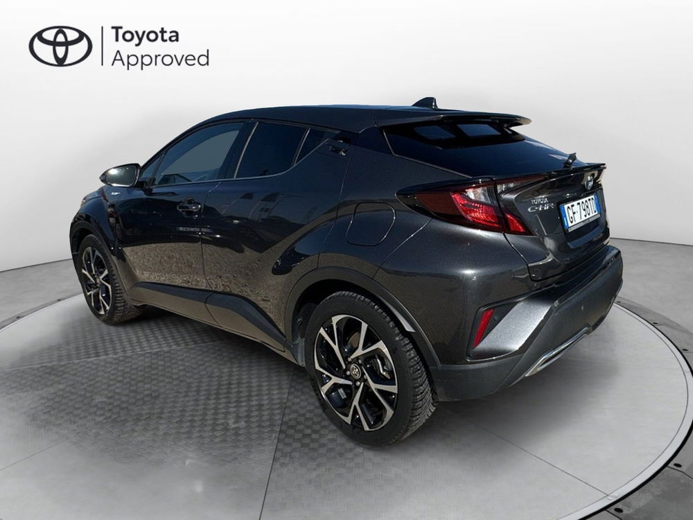 Toyota Toyota C-HR usata a Ragusa (5)