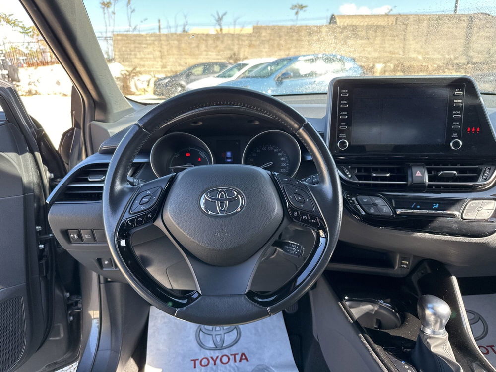 Toyota Toyota C-HR usata a Ragusa (11)