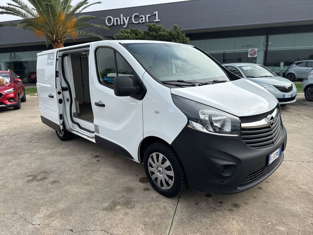 Opel Vivaro Furgone usata a Ferrara (7)