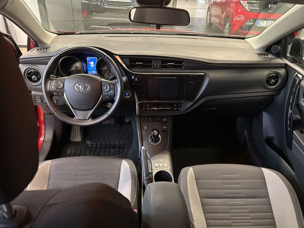 Toyota Auris usata a Bergamo (7)