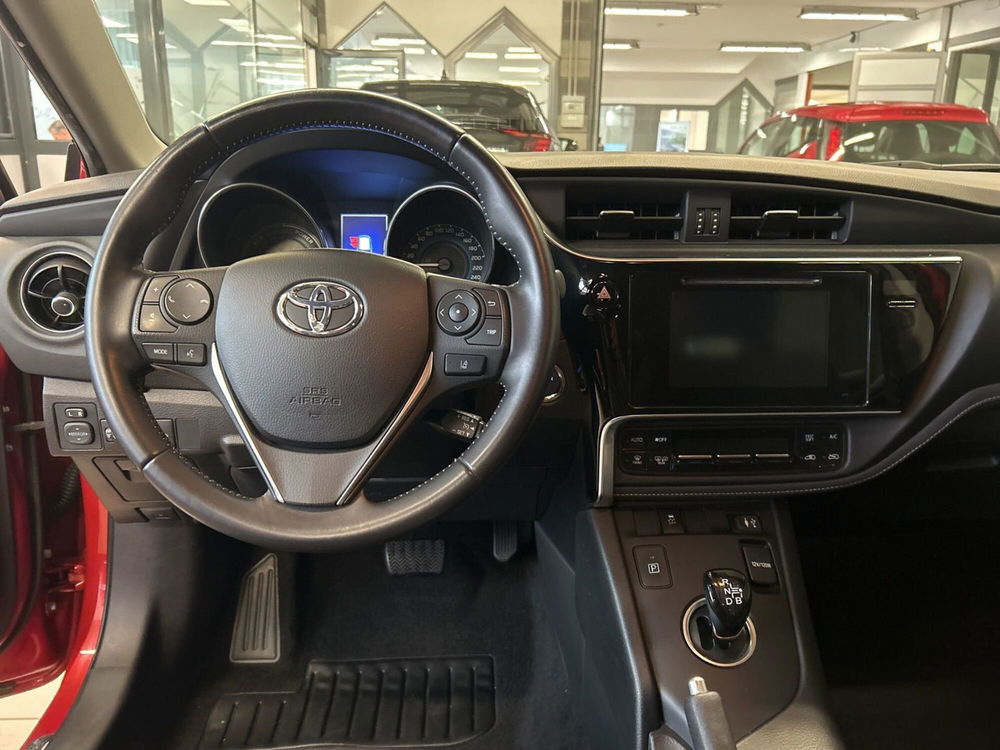 Toyota Auris usata a Bergamo (8)