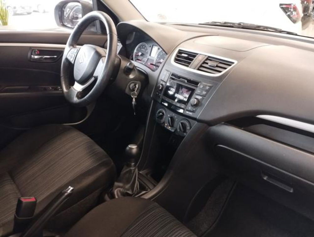 Suzuki Swift usata a Varese (9)