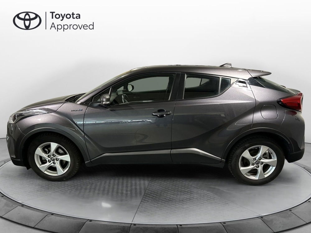 Toyota Toyota C-HR usata a Milano (3)