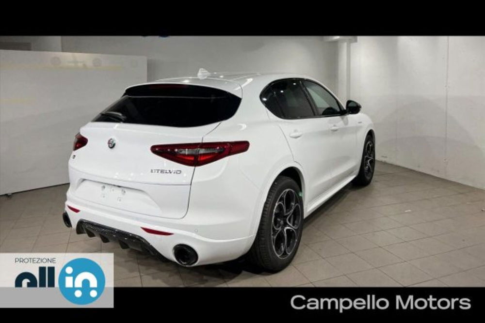 Alfa Romeo Stelvio nuova a Venezia (4)