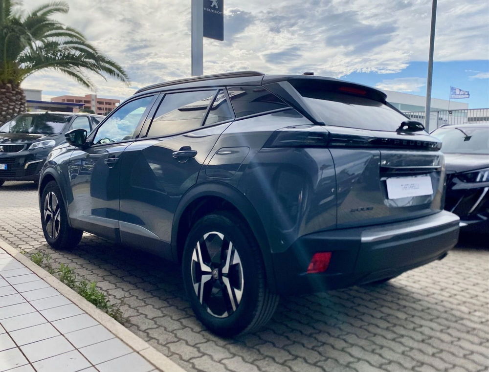 Peugeot 2008 nuova a Bari (5)