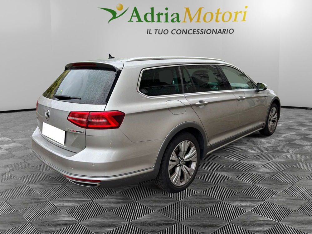 Volkswagen Passat Variant usata a Pordenone (6)