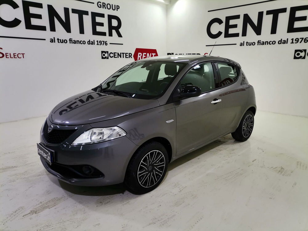 Lancia Ypsilon usata a Salerno