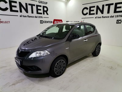 Lancia Ypsilon 1.2 69 CV 5 porte Gold  del 2019 usata a Salerno