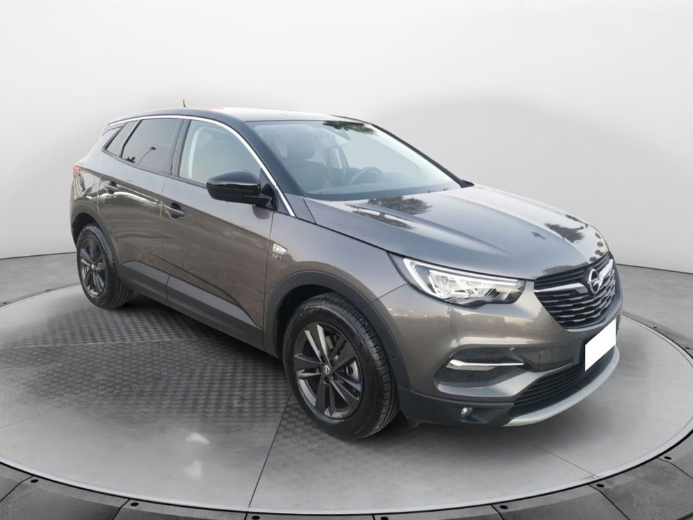 Opel Grandland X usata a Taranto (3)