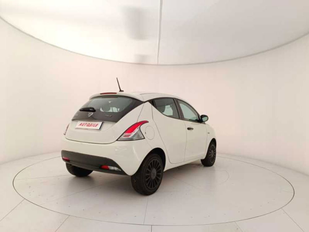 Lancia Ypsilon usata a Treviso (6)