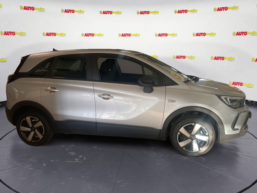 Opel Crossland nuova a Pistoia (7)