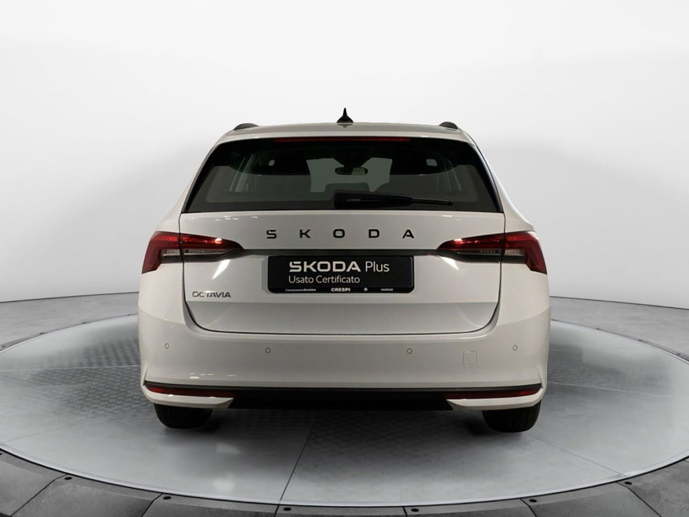 Skoda Octavia Station Wagon nuova a Varese (5)