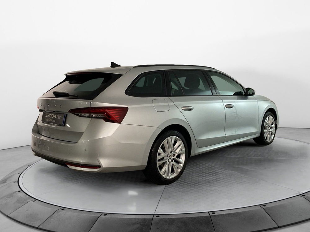 Skoda Octavia Station Wagon usata a Varese (4)