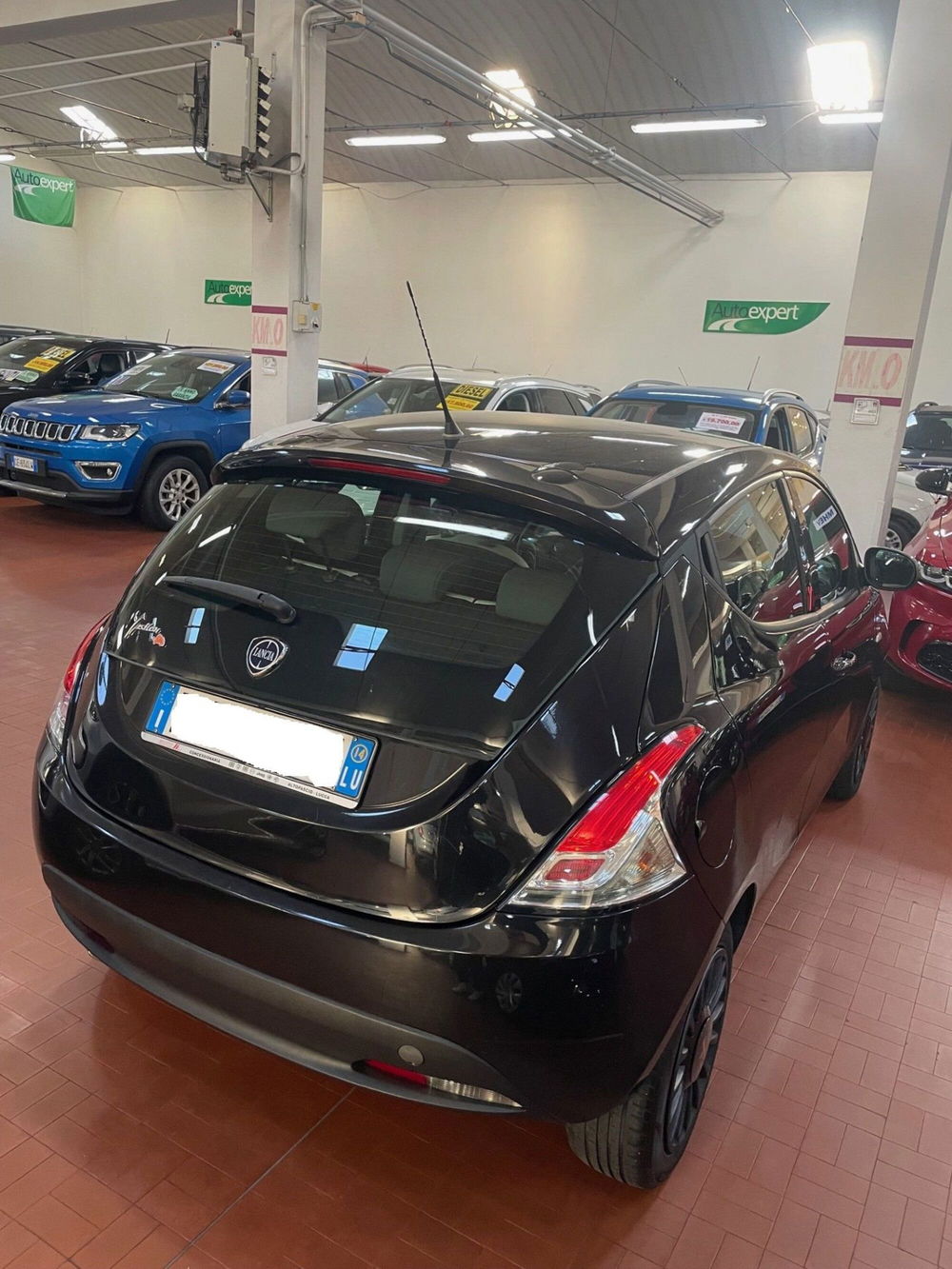 Lancia Ypsilon usata a Lucca (5)