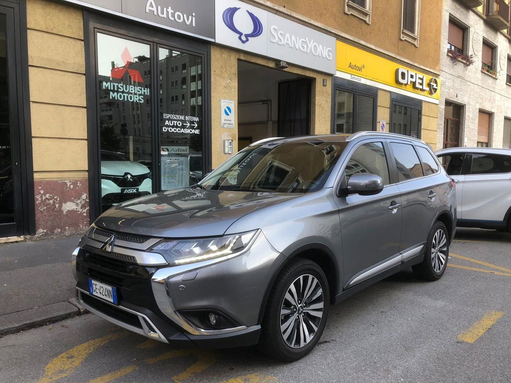 Mitsubishi Outlander usata a Milano