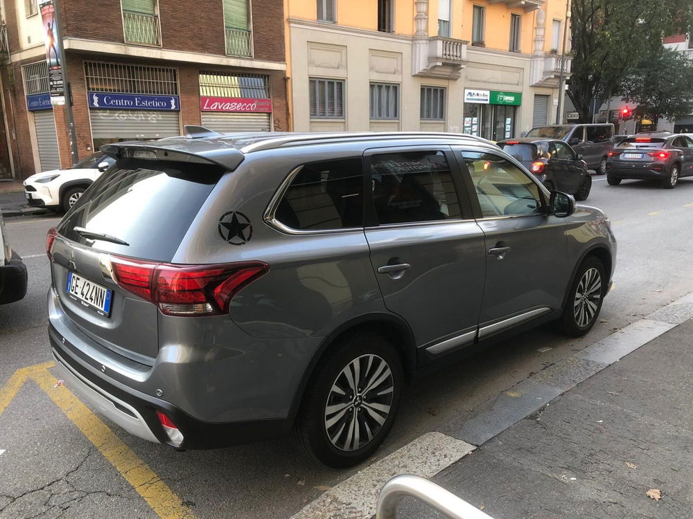 Mitsubishi Outlander usata a Milano (4)