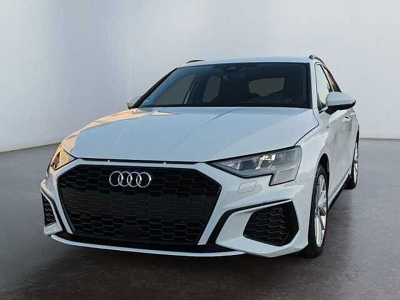 Audi A3 Sportback 30 TFSI S line edition del 2024 usata a Lucca