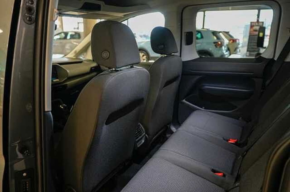 Volkswagen Caddy nuova a Rovigo (6)