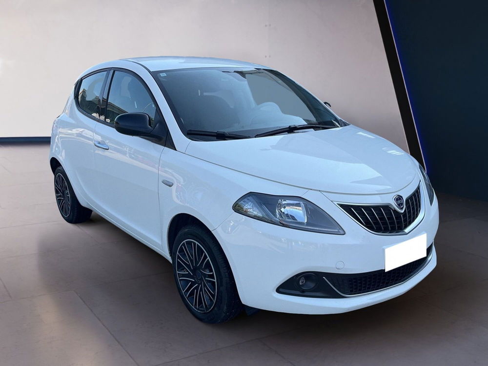 Lancia Ypsilon usata a Torino (3)